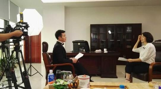 “在战“疫”中推动我国法治建设”