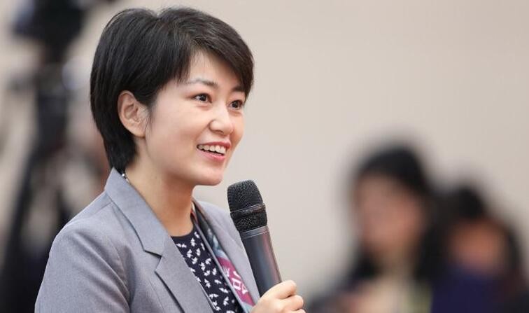 “全国人大会议闭幕：政府从业报告赞成率99% 两高92%”