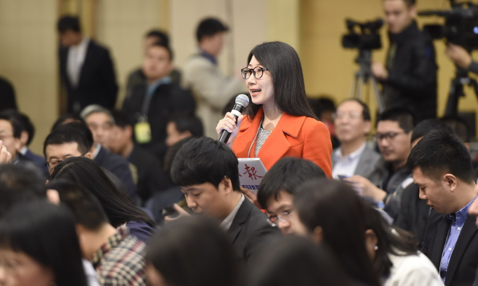 “2017检察干警撸起袖子如何干？全国检察长会议明确“路线图””