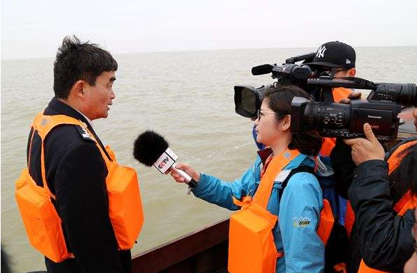 “上海江苏现“3个太阳” 专家称无关末日(多图)”