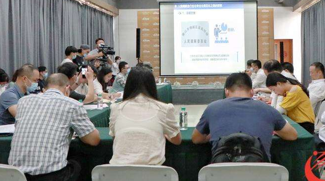 “中共中央 国务院印发《新时代爱国主义教育实施纲要》”